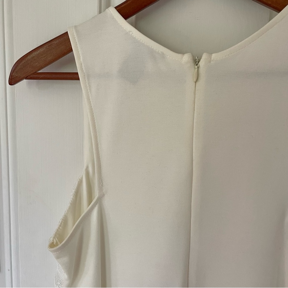 Aqua Medium White Dress - Picture 6 of 6